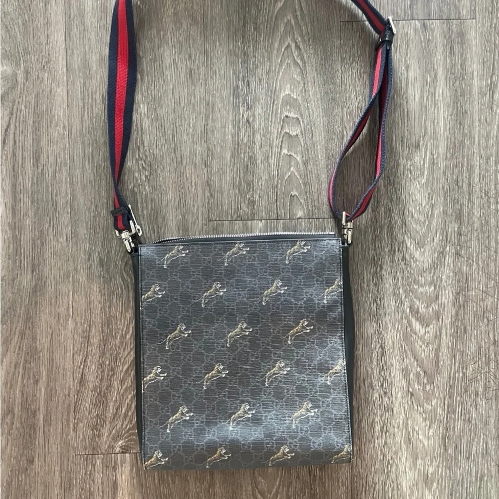Gucci crossbody - Picture 4 of 5